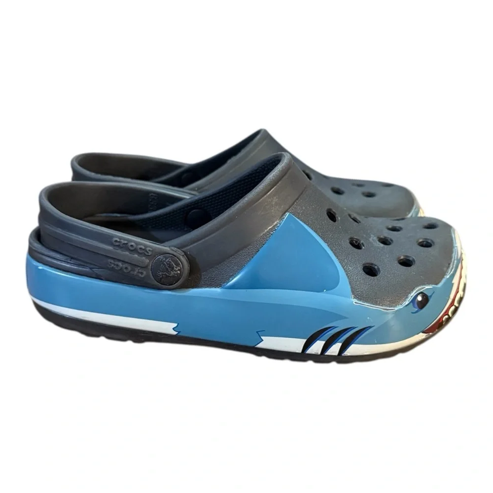 Crocs Fun Lab Shark Band Clog Children’s Size 11
